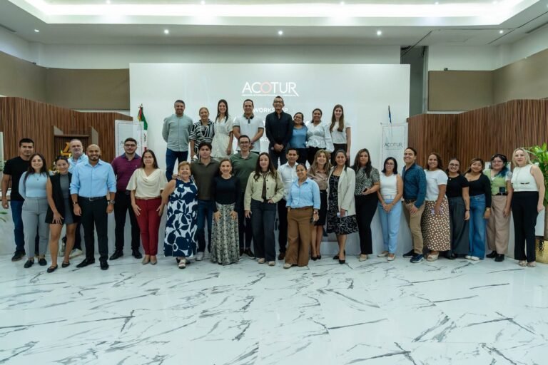 Acotur firma alianzas universitarias para expandir el talento en Quintana Roo
