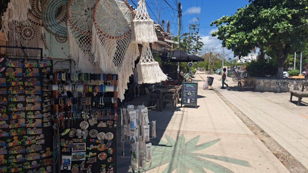 Tarifas eléctricas y colapso logístico frenan el desarrollo de Cancún y Tulum